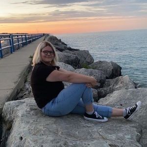 Meet your Posher, Cassie